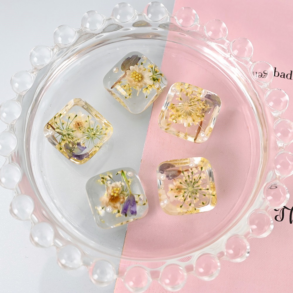 クリアドライフラワードーム樹脂ボタンカボション 10 個売春 - Dried Flower Bulk のレビューと価格